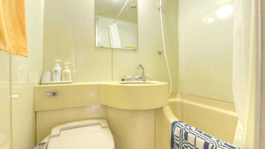 Bathroom 3, Business Hotel Prince, Takamatsu