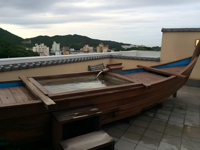 Others 4, Hotel Wako, Toba