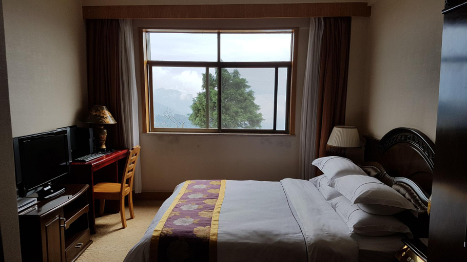 Bedroom 2, Yunti Hotel, Honghe Hani and Yi