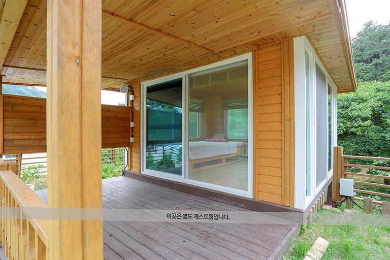 Others 4, Yesan Aria O2 Pension, Yesan