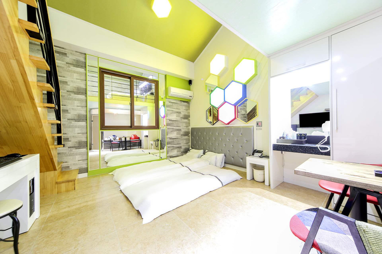 Bedroom 2, Yeonggwang CC Self check-in Motel, Yeonggwang