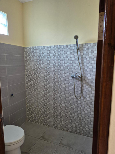 Bathroom 3, Mandala Bungalows, Gianyar