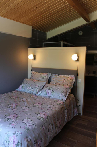 Bedroom 4, Chambres d hotes Gite du Puy de l étang, Gironde