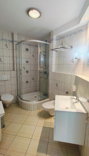 Bathroom, Hotel Karkonosze, Jelenia Góra