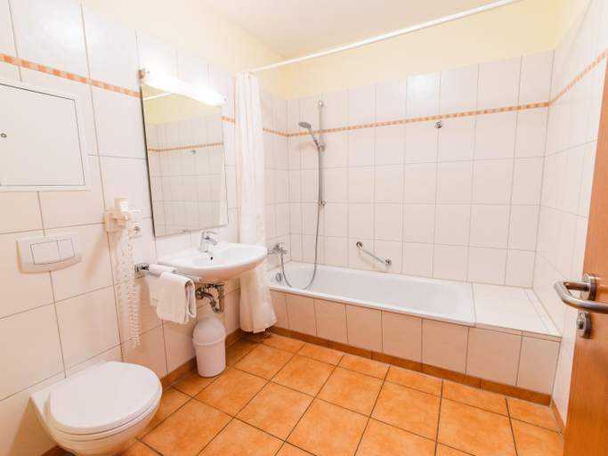 Bathroom 3, Hof Sierksdorf, Ostholstein
