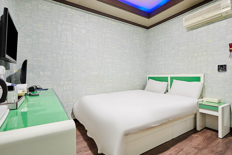 Bedroom 3, Dongducheon Jeil Motel, Dongducheon