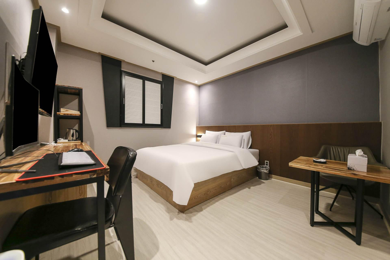 Bedroom 4, Indeokwon SKY, Anyang