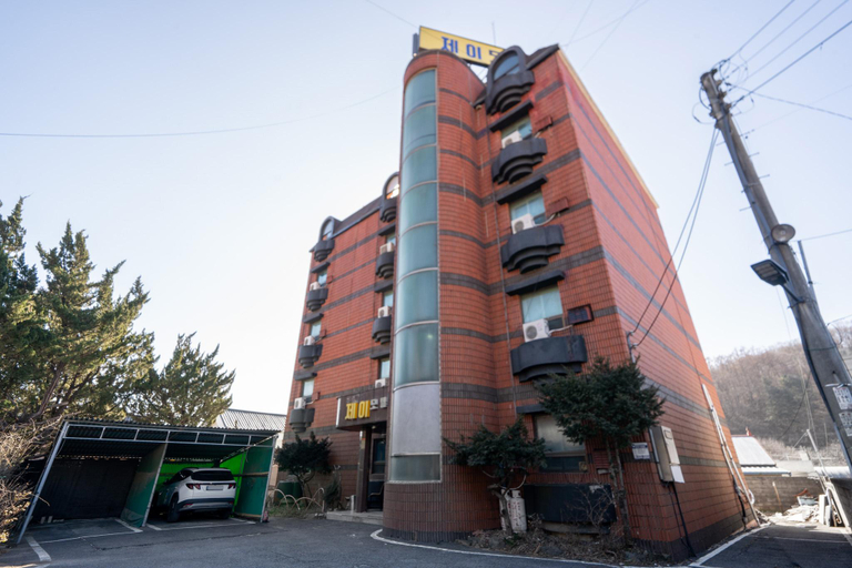 Exterior & Views, Okcheon J Motel, Okcheon