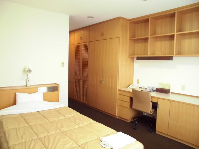 Bedroom, Kumozu Hotel and Conference, Tsu