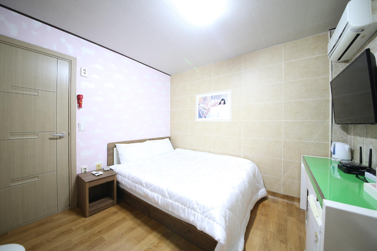 Bedroom 4, Asan Haengeun, Asan