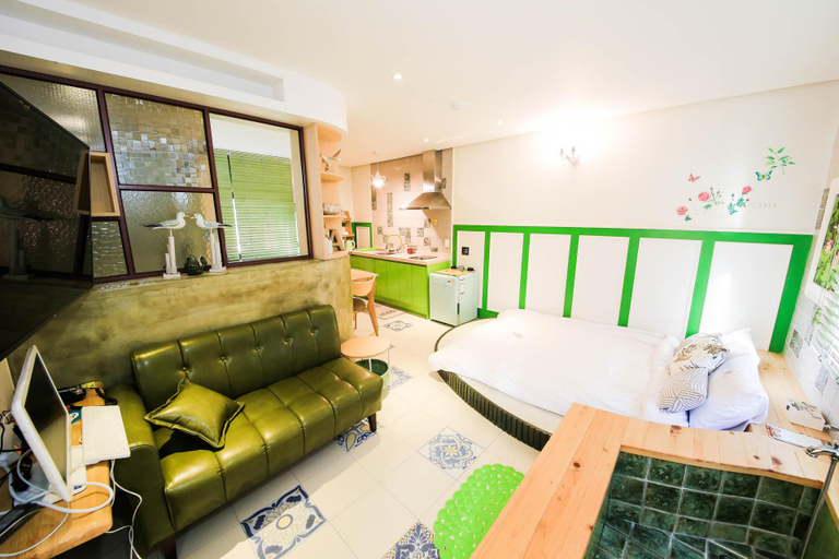 Bedroom 2, Gongju (Donghaksa) Oksangdalbit, Gongju
