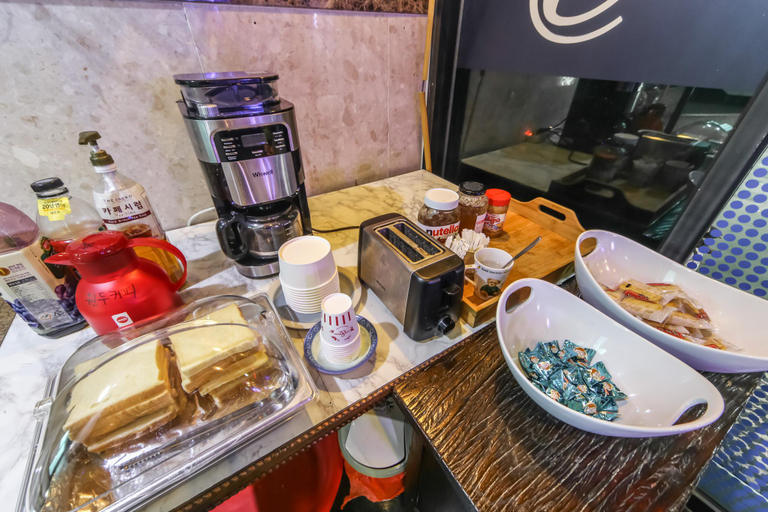 Food & Drinks 3, Ulsan Samsan E, Jung