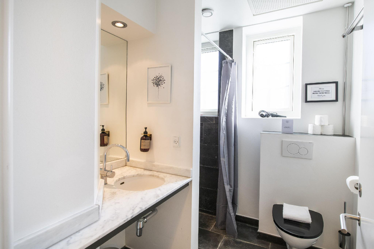 Bathroom 2, Kings Garden 1 by Daniel&Jacob’s, Copenhagen