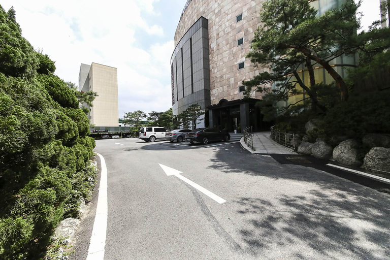Others 3, Yongin Singal Lago, Yongin