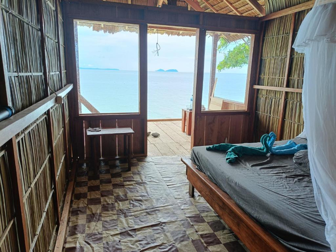 Bedroom 5, Cozzy Saukabu Homestay, Raja Ampat