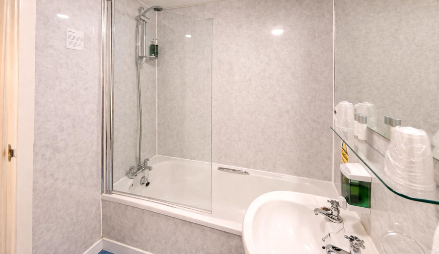 Bathroom 3, The Brae Hotel, Shetland Islands
