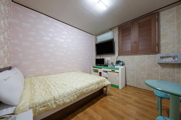 Bedroom 3, Asan Haengeun, Asan