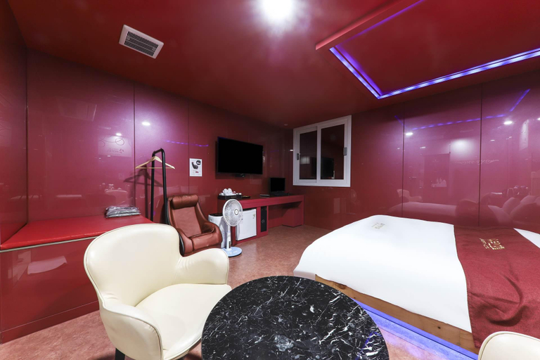 Bedroom 4, Yeosu San Self check-in Hotel, Yeosu