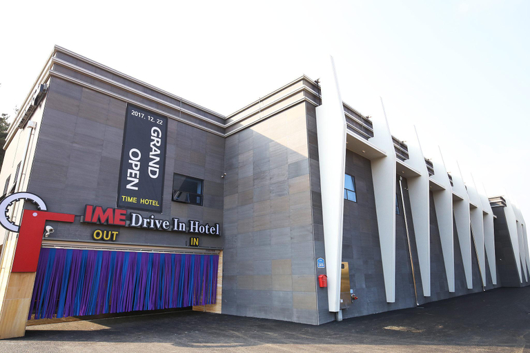 Others 3, Seosan Time Motel, Seosan