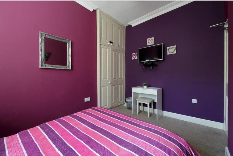 Others 5, Edinburgh Central Drumdryan Ground Floor Roomz, Edinburgh