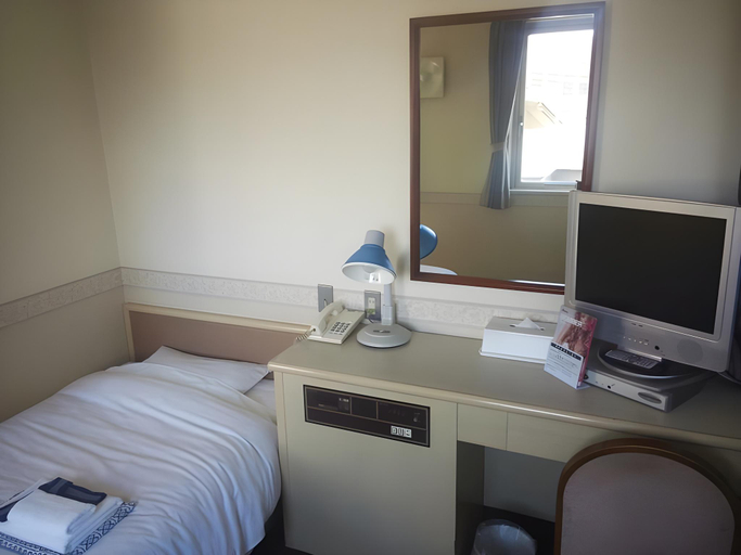 Bedroom 5, Kaita Chuo Hotel, Hiroshima