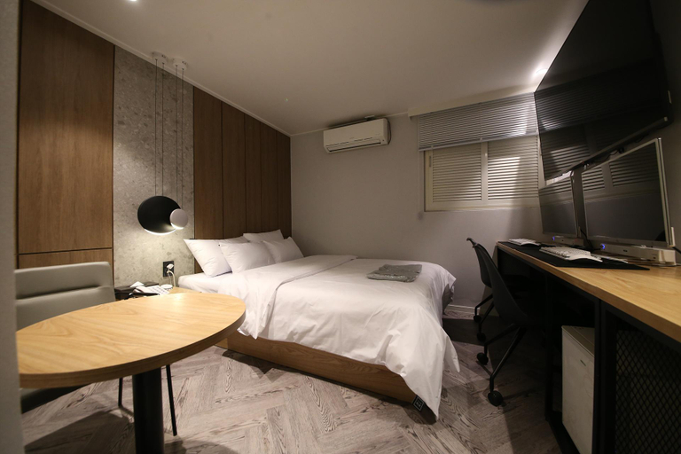 Bedroom 3, Gwangmyeong Intersection No. 25, Guro