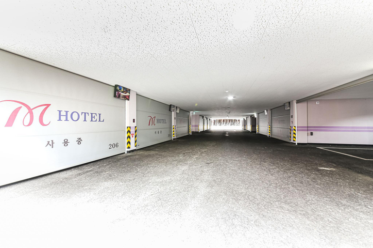 Others 5, Gimje M Hotel Drive-in, Gimje