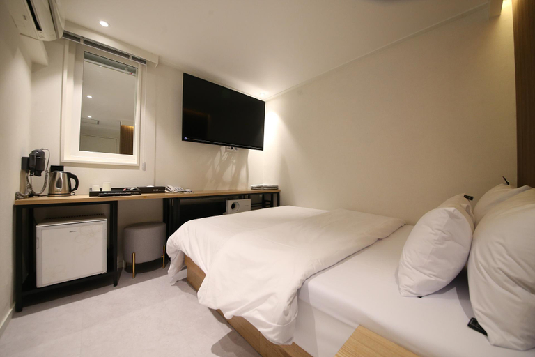 Bedroom 2, Gwangmyeong Intersection No. 25, Guro