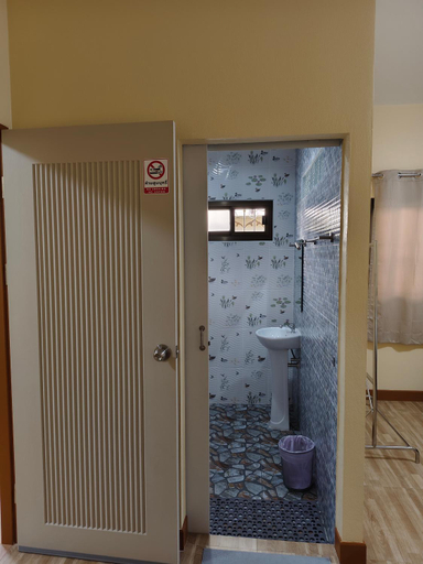Bathroom 3, Chiang Mai Downtown Privacy Home, Muang Chiang Mai