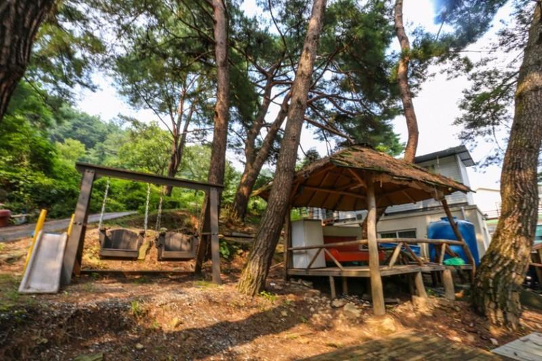 Others 3, Yeongwol Pine Pension, Yeongwol