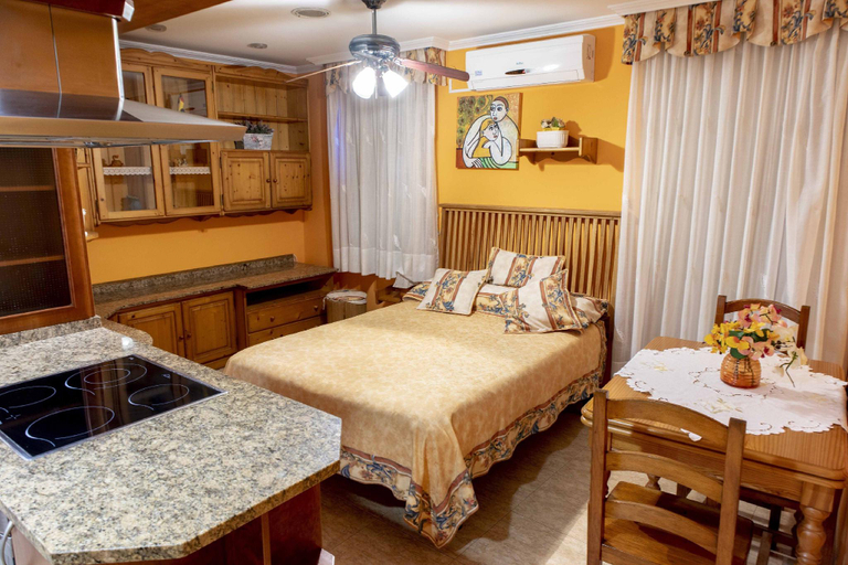 Bedroom 2, Chiki, Castellón