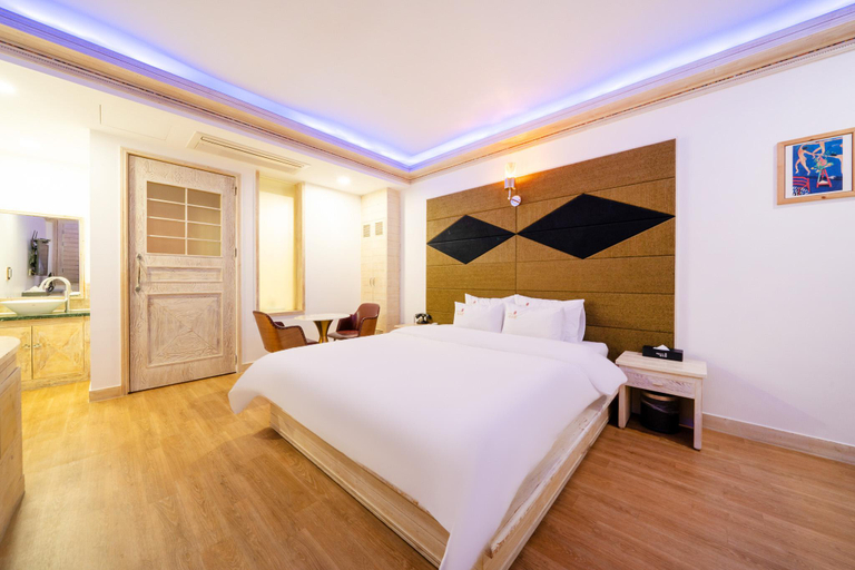 Bedroom 4, Cheongju Pasta, Cheongju
