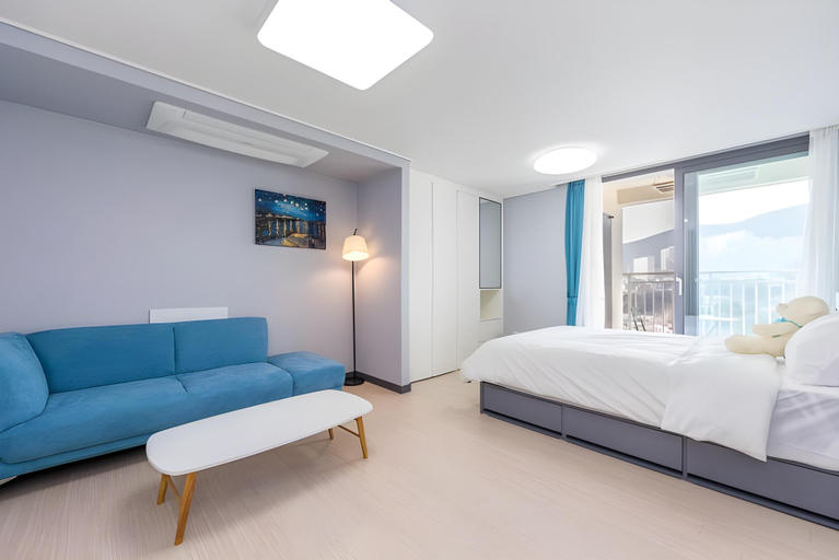 Bedroom 4, Yeosu Gyeongdo Utop Sweet Residence Pension, Yeosu