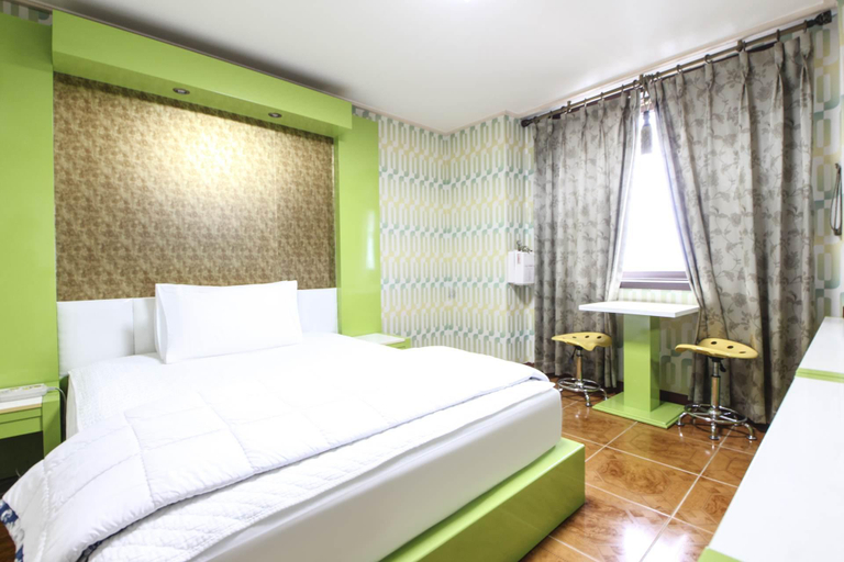 Bedroom 3, Pohang Yeongildae Dolphins Motel, Pohang