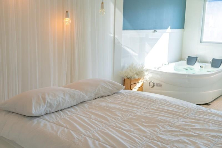 Bedroom 2, Gyeongju J-the Garden Pension, Gyeongju