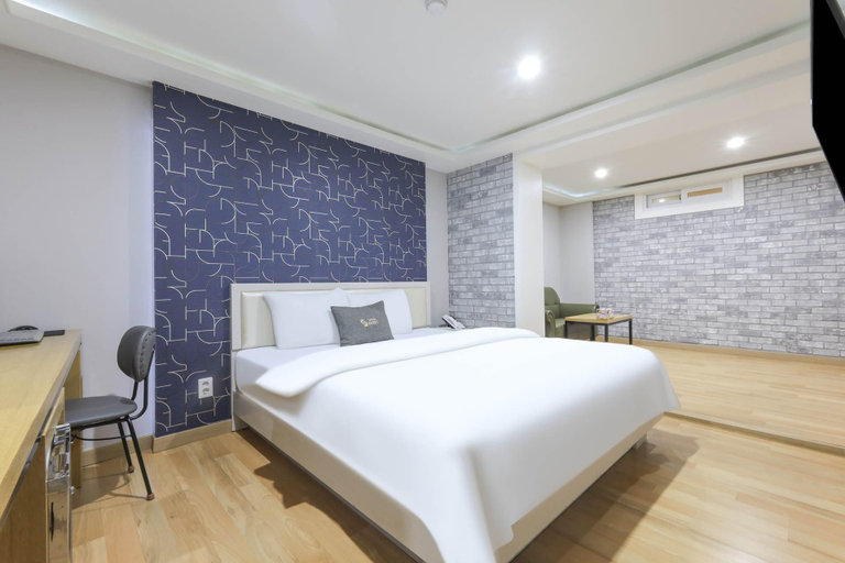 Bedroom 2, Gimhae Eobang-dong Suite Hotel, Gimhae