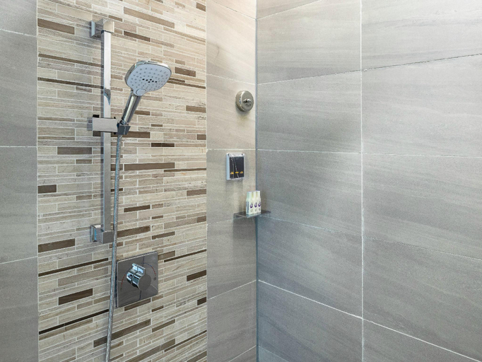 Bathroom 3, Lavande Hotel Shaoguan Bishui Huacheng, Shaoguan