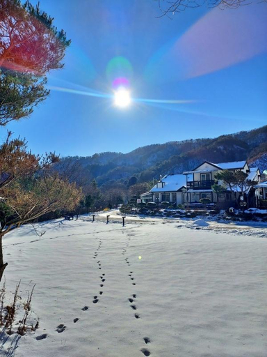 Others 5, Hwacheon Paprika Pension Red, Cheorwon