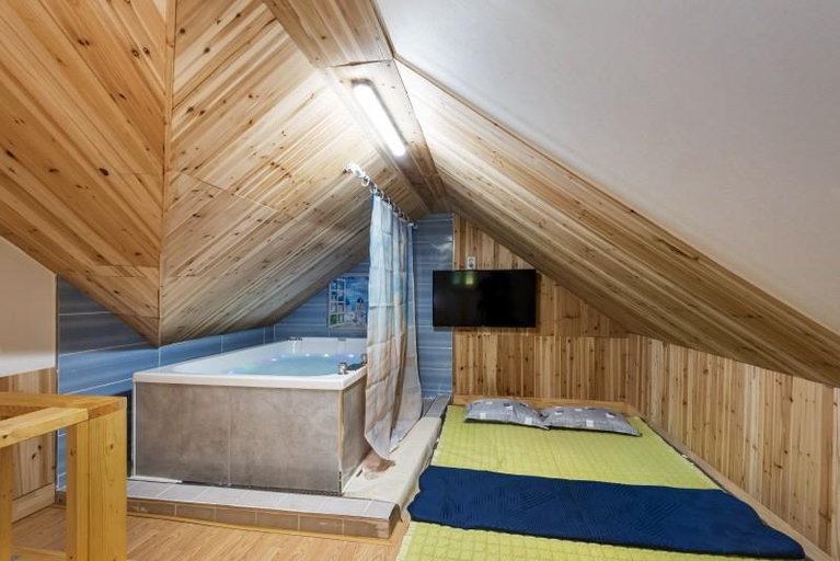 Others 4, Spa pension in the forest of Gapyeong, Gapyeong