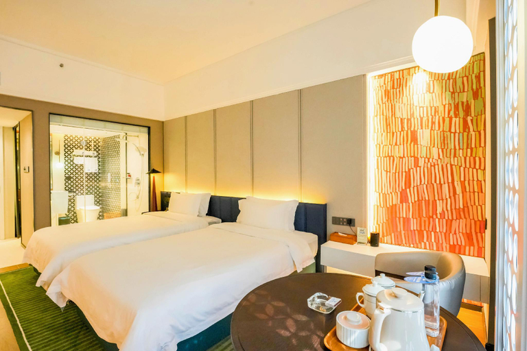 Bedroom 2, Silver Sea Hotel, Zhanjiang
