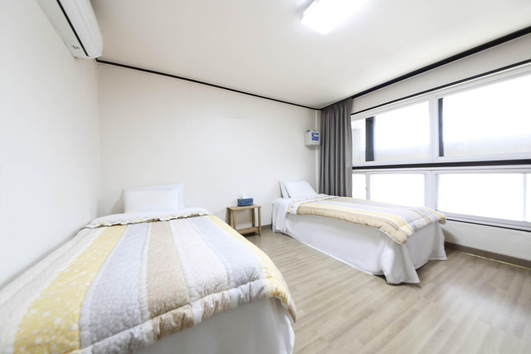 Bedroom 2, Ulam Baekam Goryeo Hot Spring Hotel, Uljin
