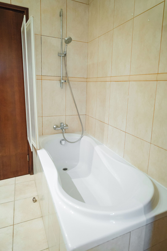 Bathroom 4, Nicosia City Center 3BR Apt 2 Bath WiFi
