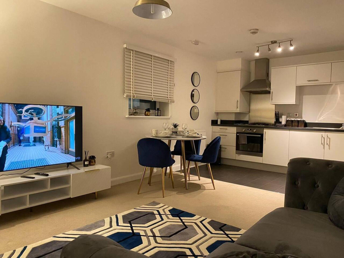 Others 2, Stunning Modern Apartment in Rochester, England, Medway