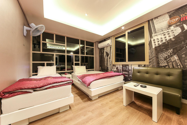 Bedroom 4, Gyeongsan Top Two, Dong