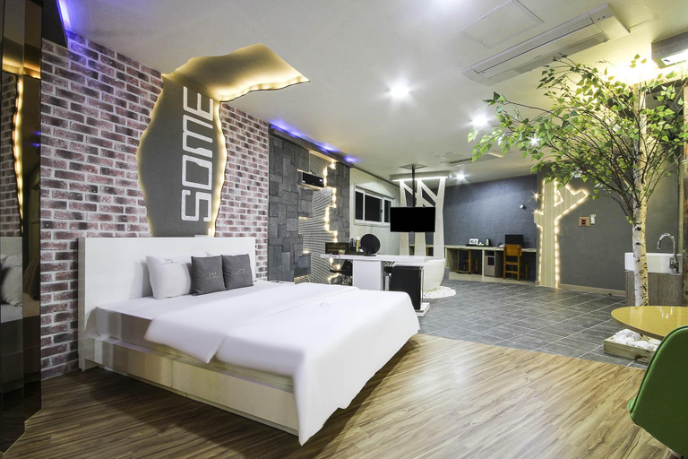 Bedroom 2, Yeongcheon SOME Self check-in Motel, Yeongcheon