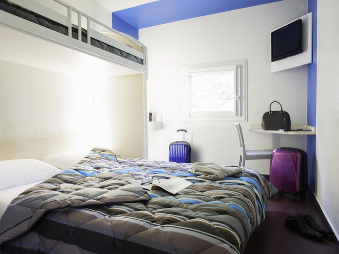 Bedroom, hotelF1 Besancon Ouest Micropolis, Doubs
