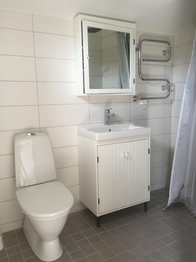Bathroom 3, Fide Äventyrsby & Camping, Gotland