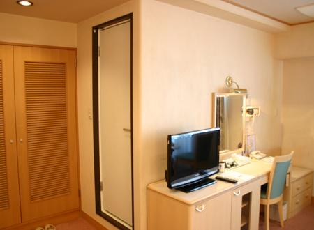 Others 2, Hotel Ark Tower ko-Enji, Suginami