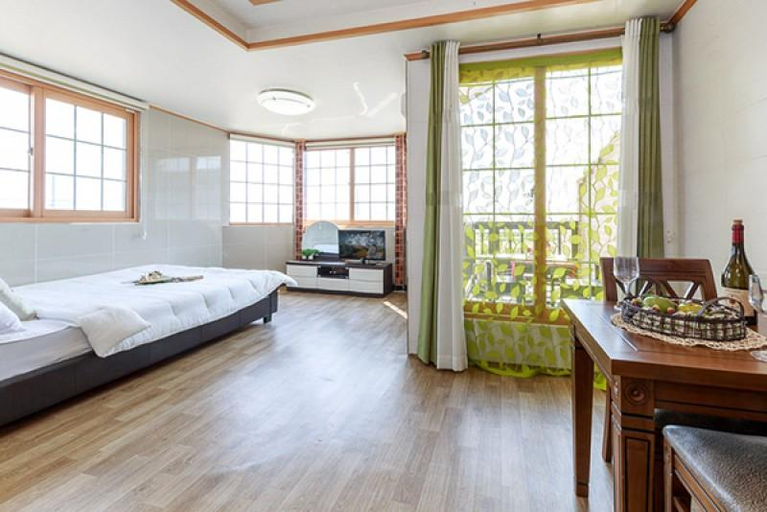 Bedroom 2, Ganghwado Eugabi Pension, Ganghwa