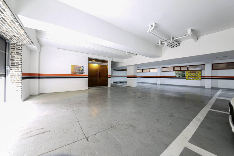 Others 5, Changwon Paryongdong S, Changwon